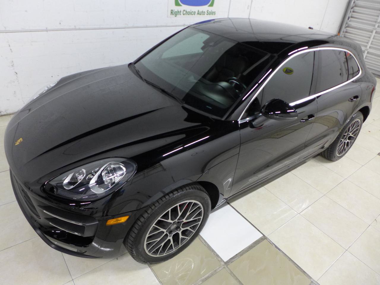 Used 2017 Porsche Macan Turbo AWD/4WD image 81