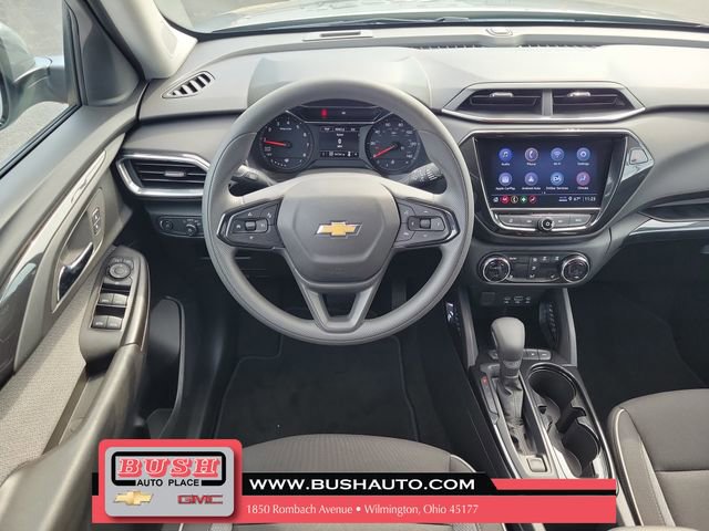 Used 2023 Chevrolet TrailBlazer LT w/ Convenience Package image 11