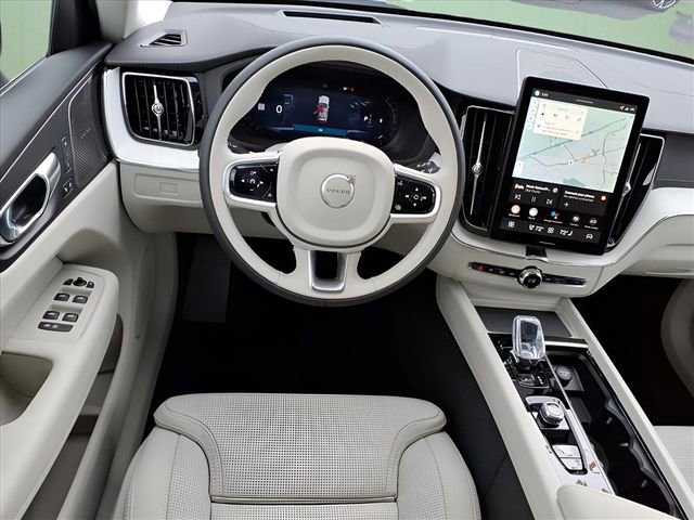 New 2026 Volvo XC60 B5 Ultra w/ Protection Package Premier image 11