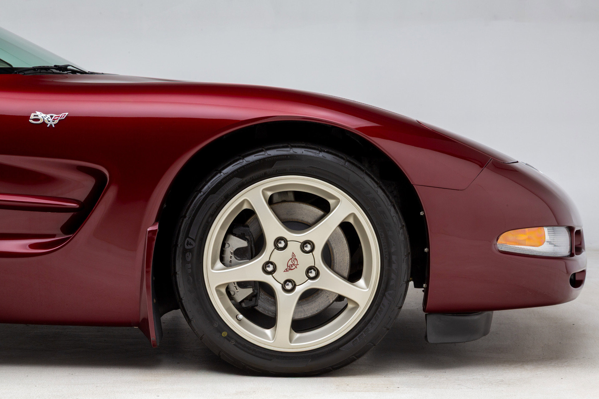 Used 2003 Chevrolet Corvette 50th Anniversary Edition w/ Preferred Equipment Group1 image 38