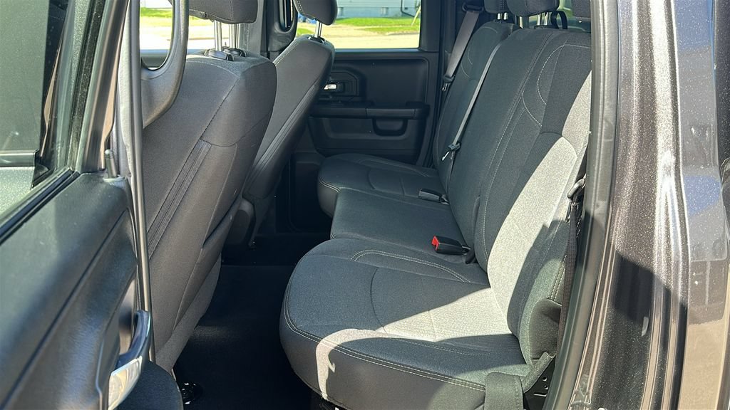 Used 2023 RAM 1500 Warlock AWD/4WD image 26