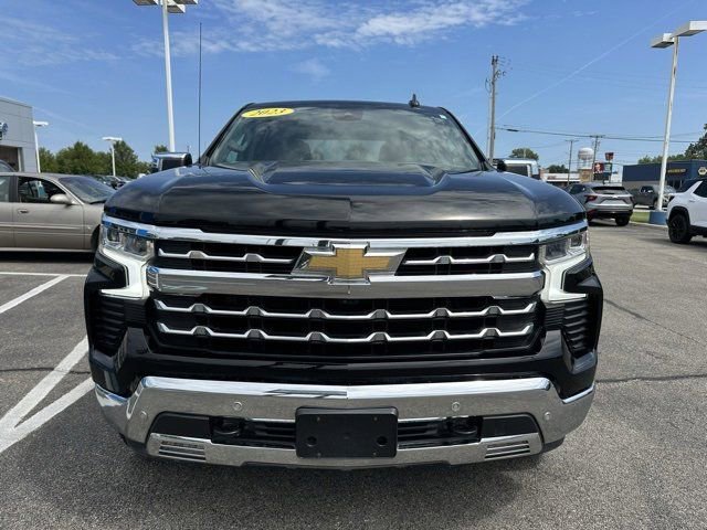 Used 2023 Chevrolet Silverado 1500 LTZ image 3
