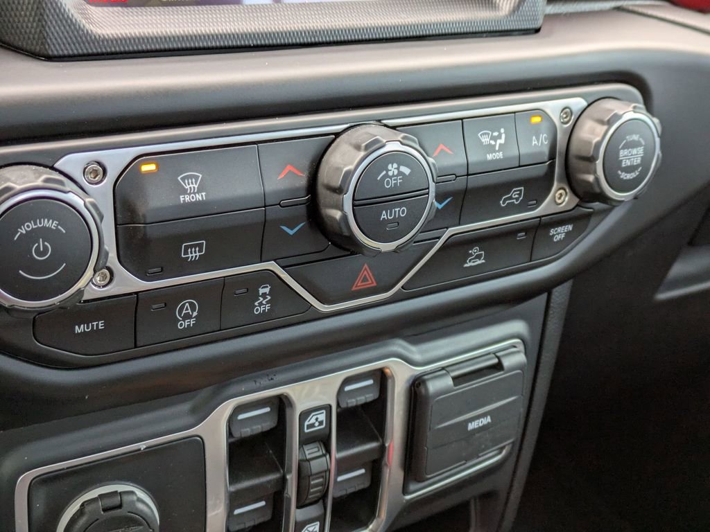 Used 2022 Jeep Gladiator Rubicon image 25