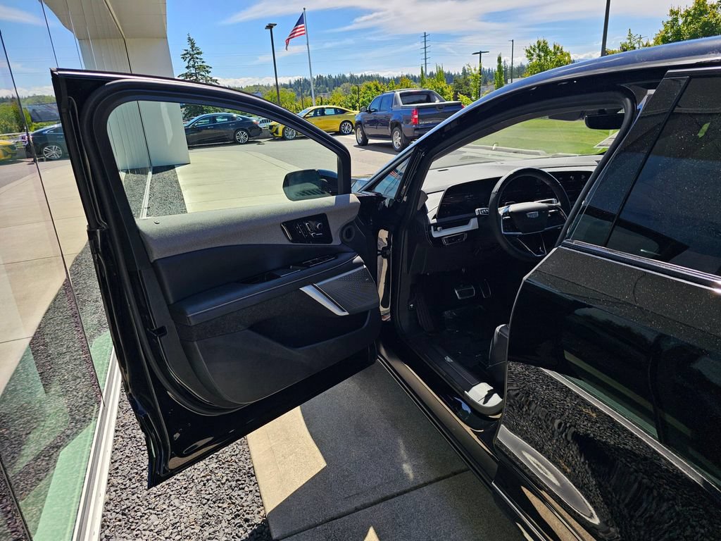 New 2026 Cadillac Optiq Sport 1 AWD/4WD image 18