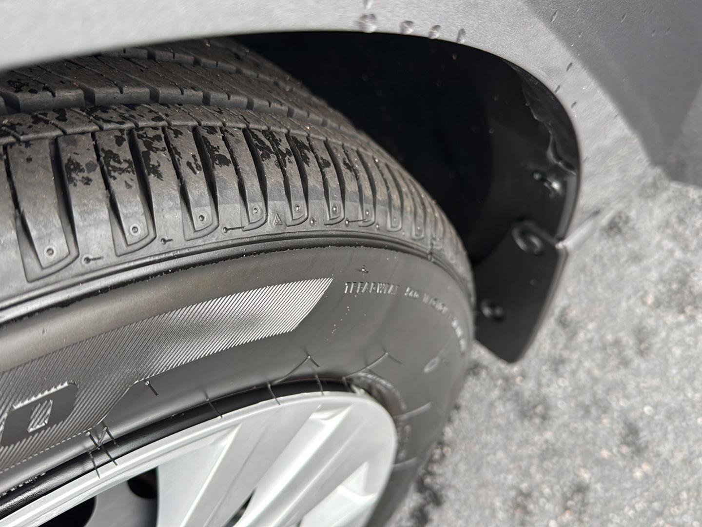 Used 2025 Nissan Sentra S image 33