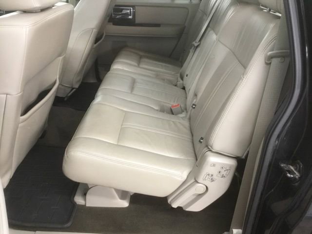 Used 2015 Lincoln Navigator L 4WD image 15