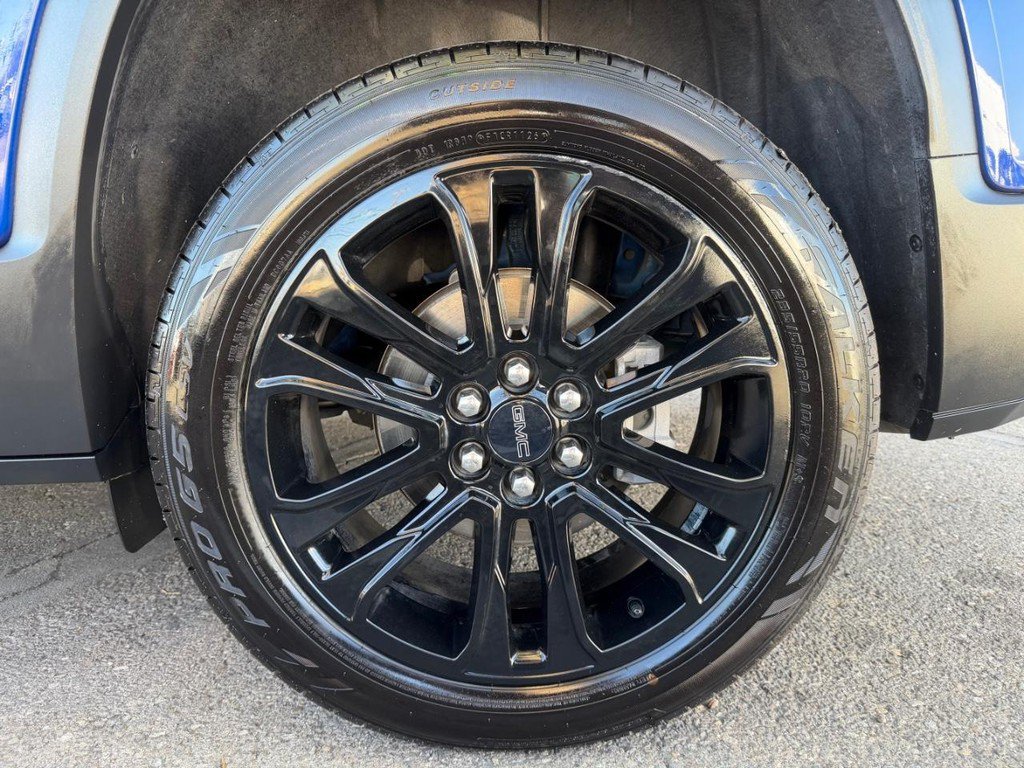Used 2023 GMC Acadia SLT w/ Elevation Edition FWD image 45