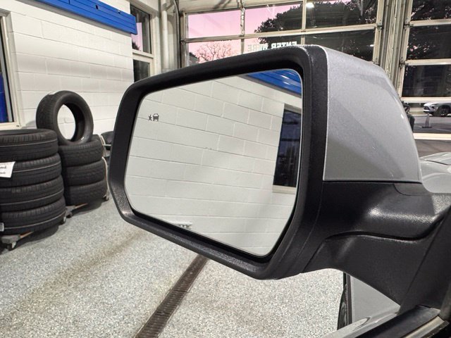 Used 2021 Chevrolet Traverse RS FWD image 25