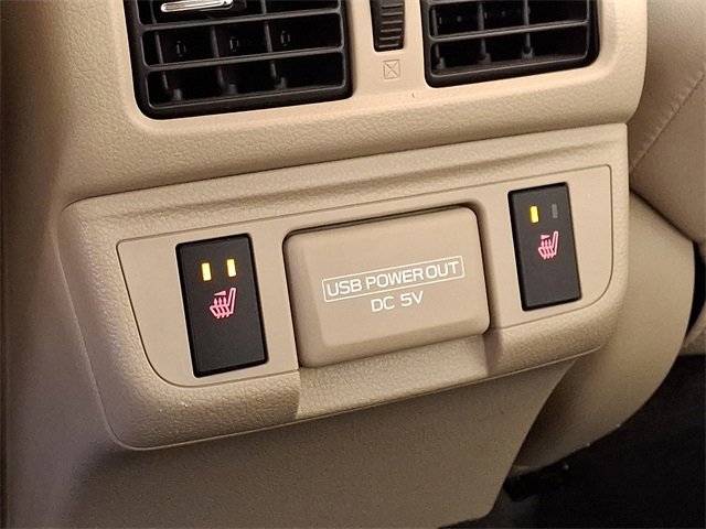 Used 2018 Subaru Legacy 3.6R Limited image 14