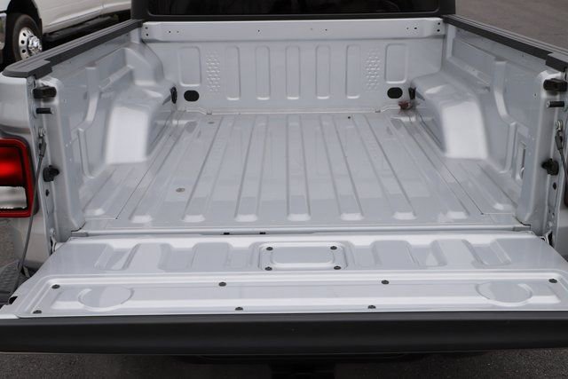 Used 2023 Jeep Gladiator Sport image 8