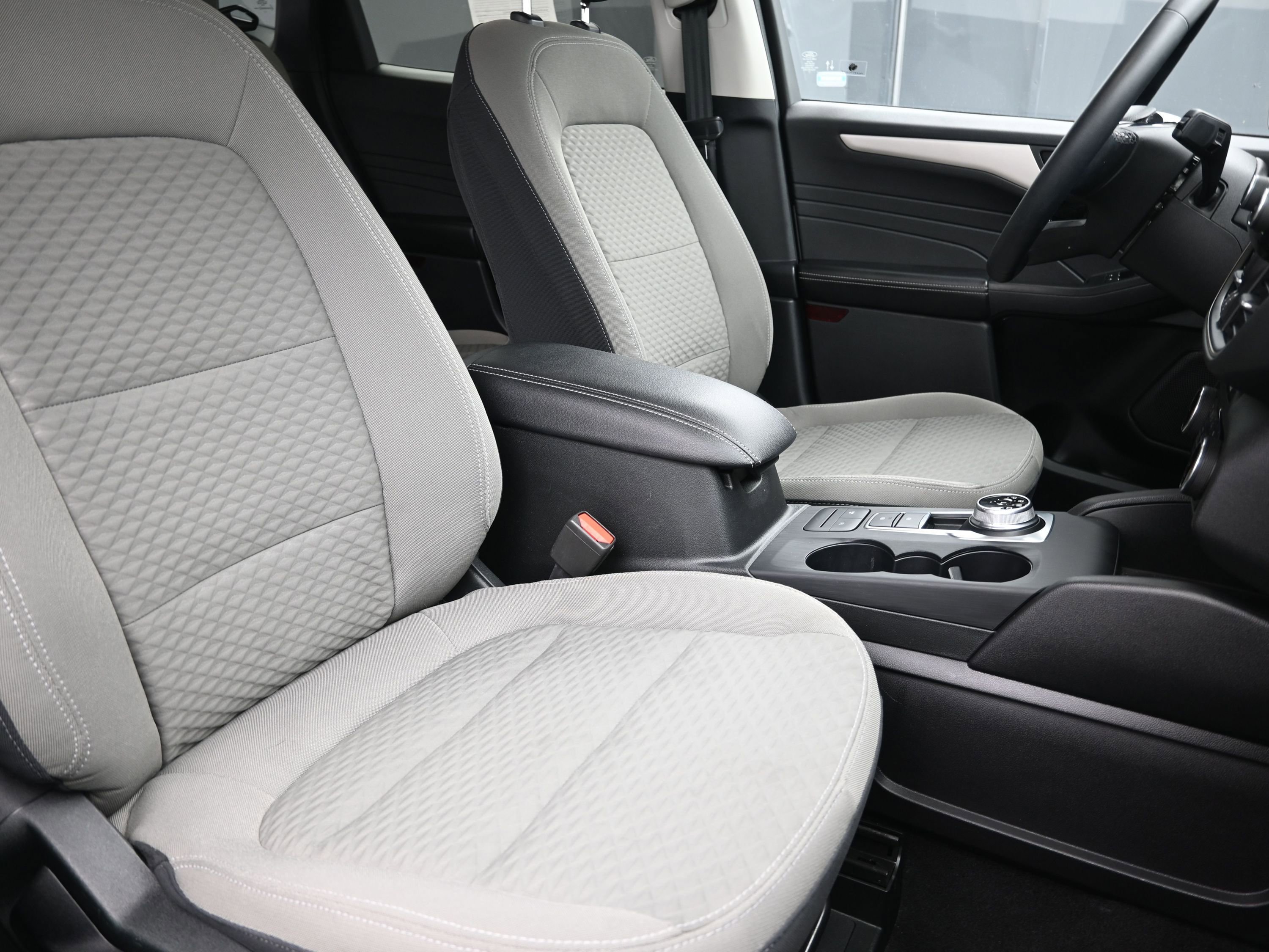 Used 2022 Ford Escape SE w/ Convenience Package image 27