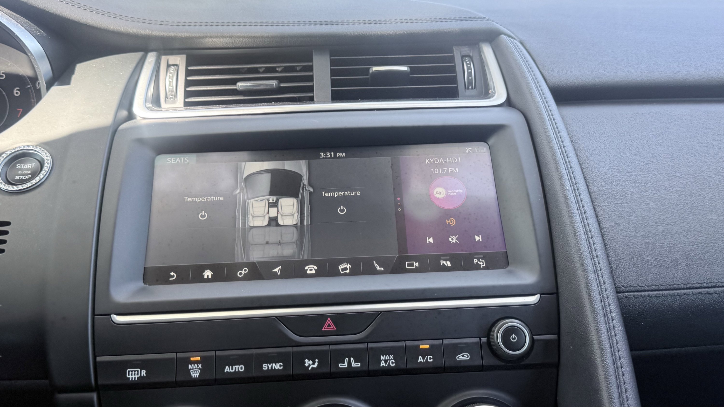 Used 2020 Jaguar E-PACE SE image 65