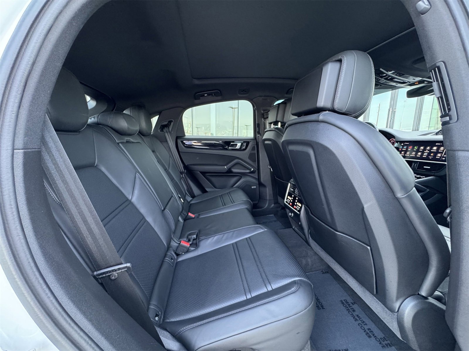 Certified 2022 Porsche Cayenne Coupe image 28