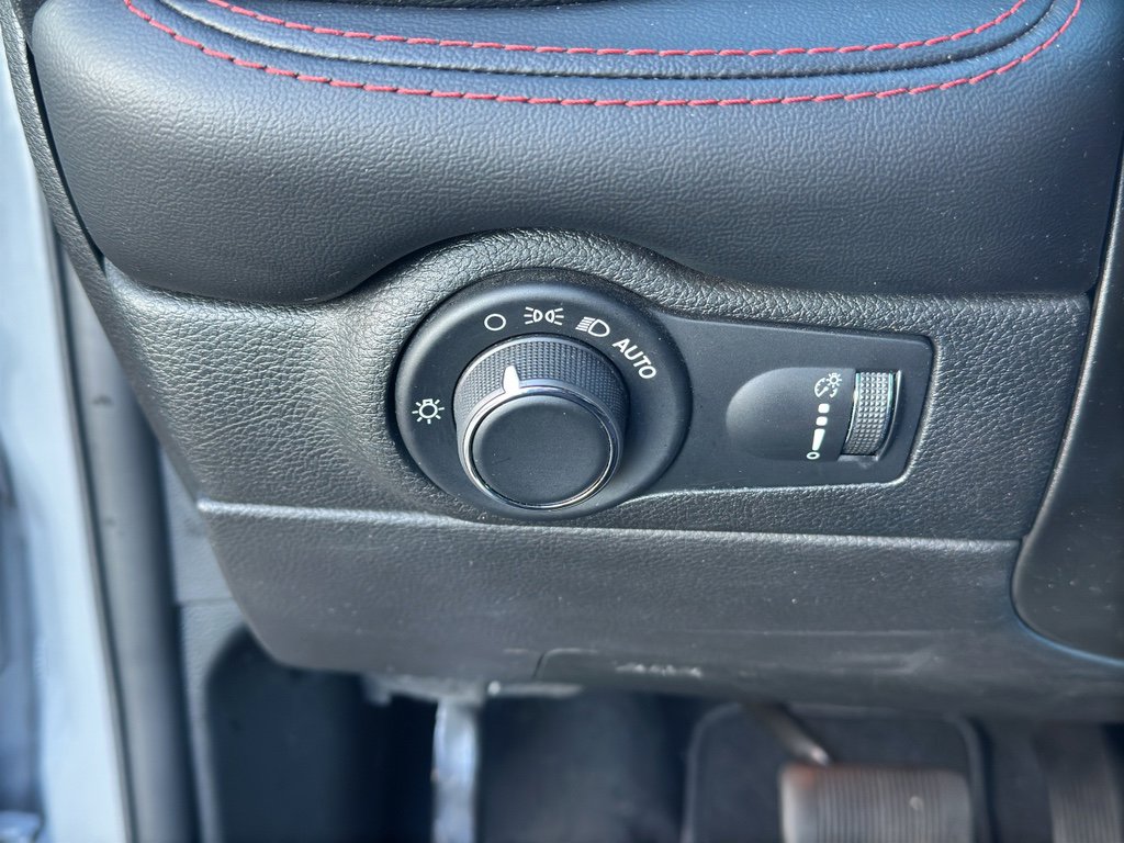 Used 2023 Dodge Durango GT image 24