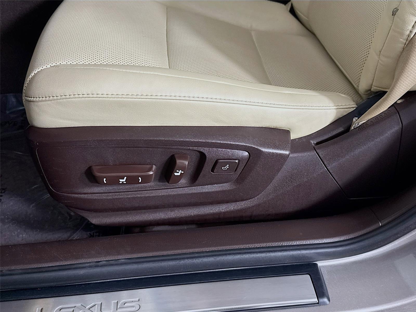 Used 2017 Lexus ES 350 w/ Navigation System Package FWD image 20