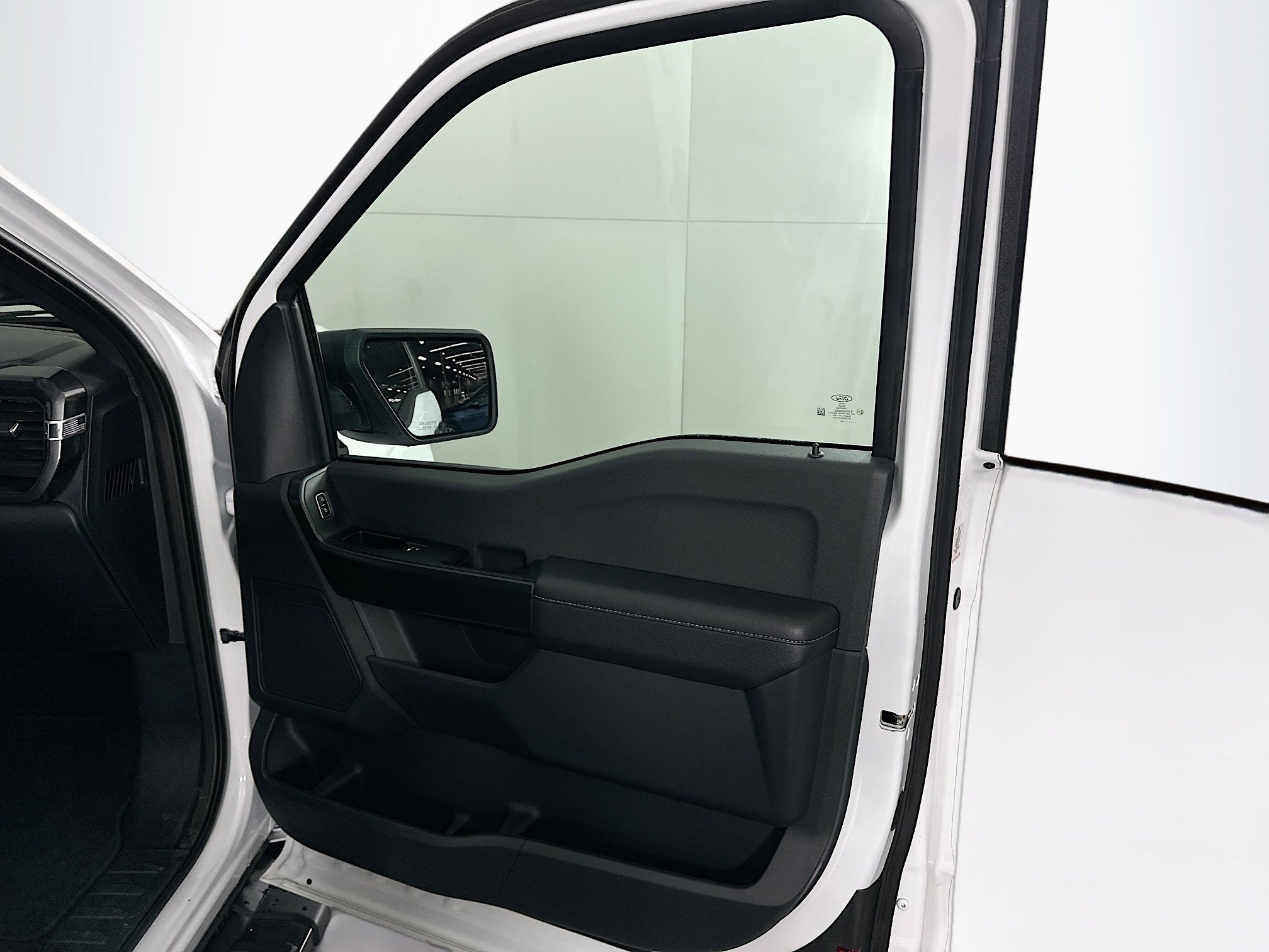 Used 2025 Ford F150 STX w/ Equipment Group 200A image 29