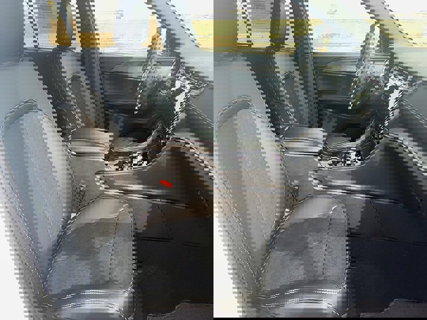 New 2025 Jeep Grand Cherokee Altitude image 16