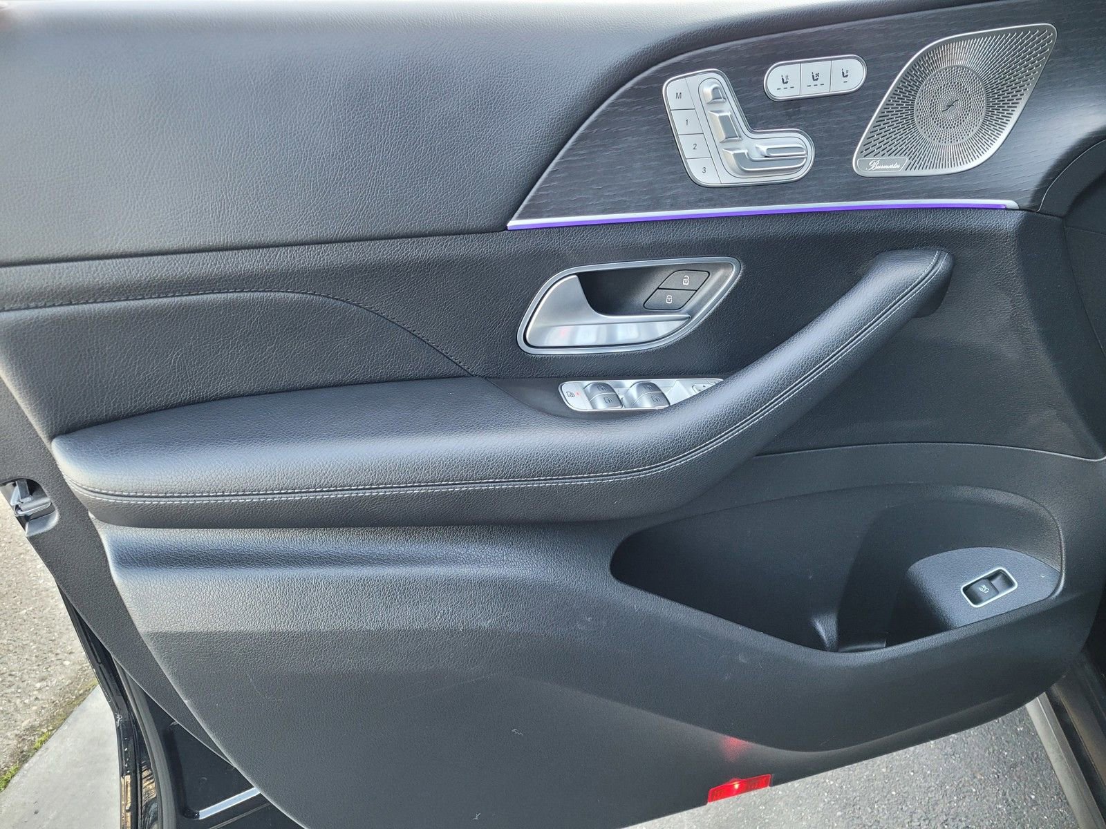 Used 2024 Mercedes-Benz GLS 450 4MATIC image 16