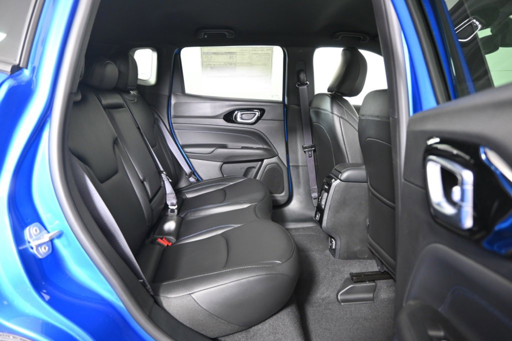 New 2026 Jeep Compass Limited image 15