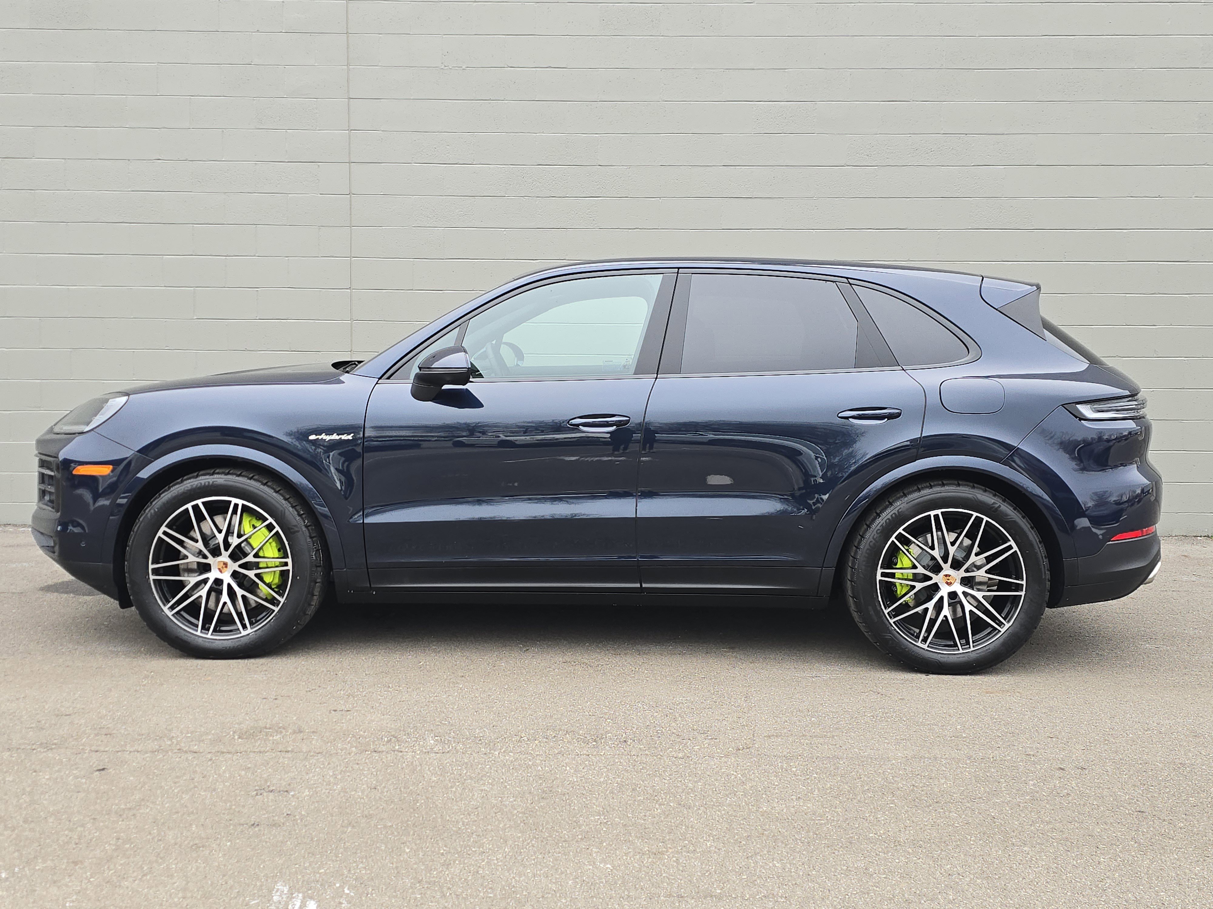 New 2026 Porsche Cayenne E-Hybrid image 2