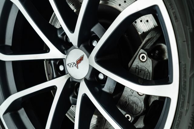 Used 2013 Chevrolet Corvette 427 w/ Battery Protection Package image 23