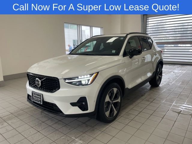 Used 2026 Volvo XC40 B5 Plus w/ Protection Package Premier