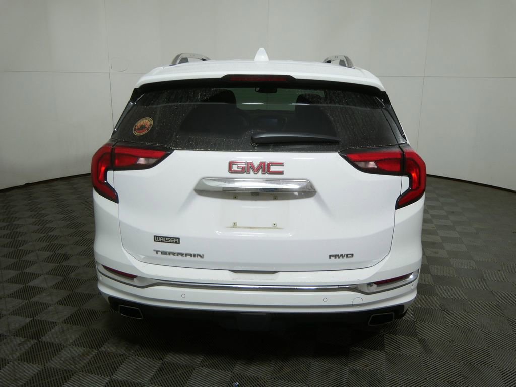 Used 2020 GMC Terrain Denali w/ Denali Premium Package image 4
