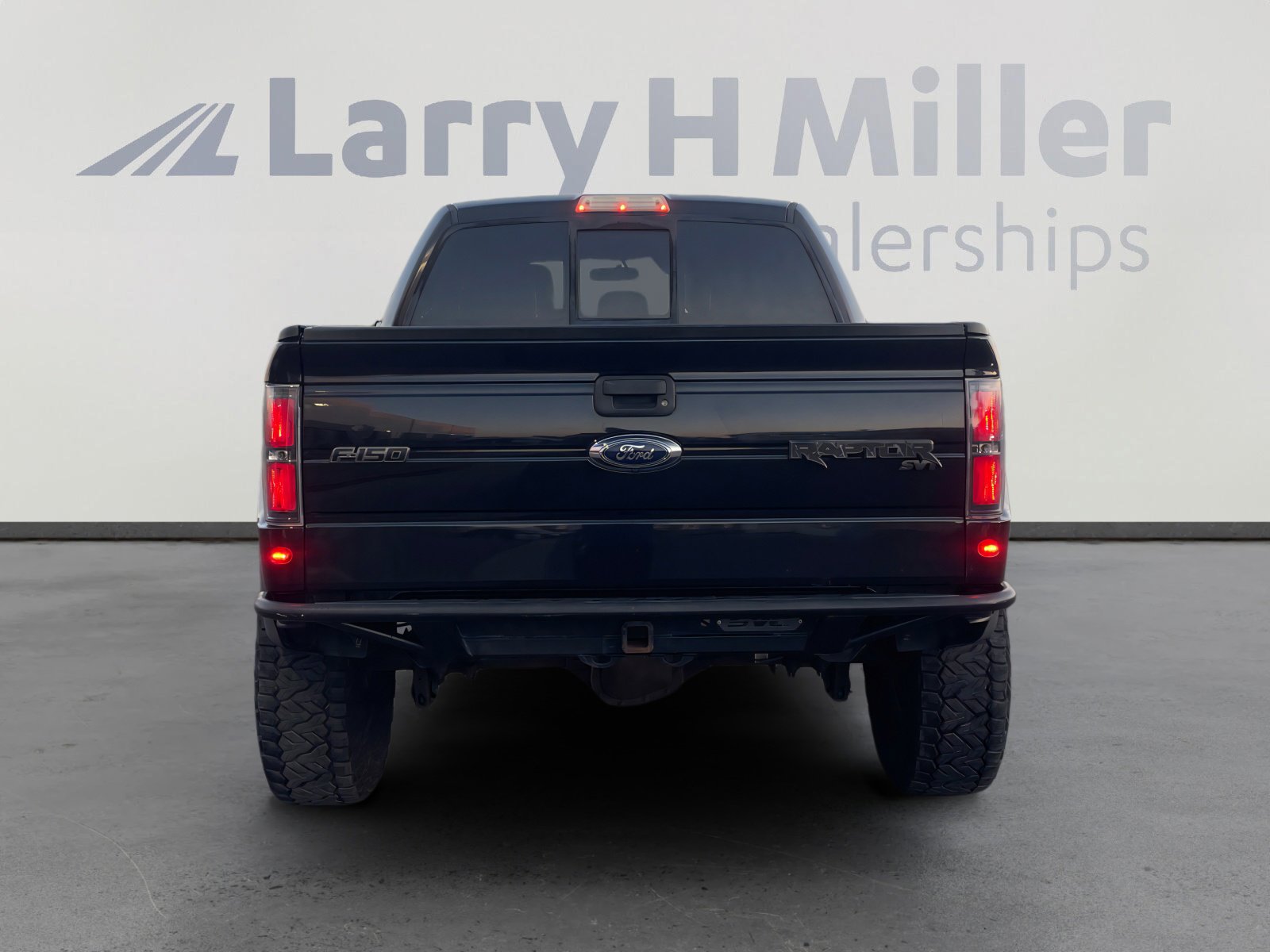 Used 2014 Ford F150 Raptor w/ Equipment Group 801A Luxury AWD/4WD image 4