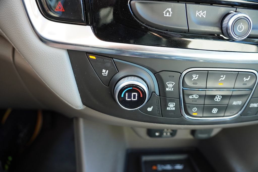 Certified 2021 Chevrolet Traverse Premier AWD/4WD image 8
