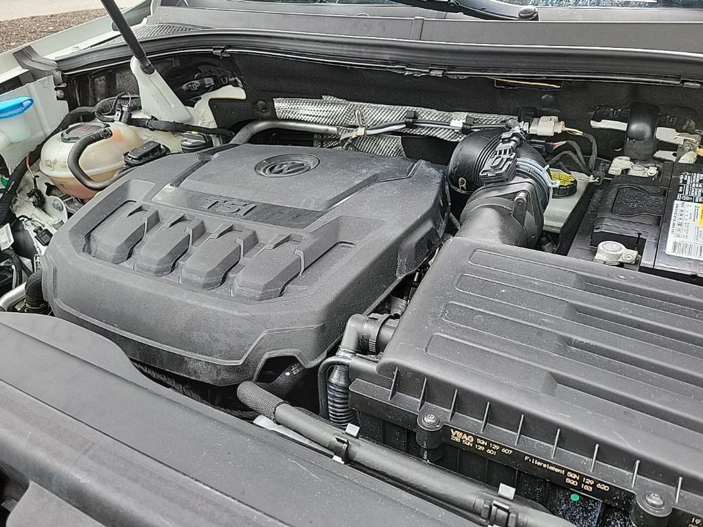 Used 2020 Volkswagen Tiguan SE w/ Panoramic Sunroof Package AWD/4WD image 33