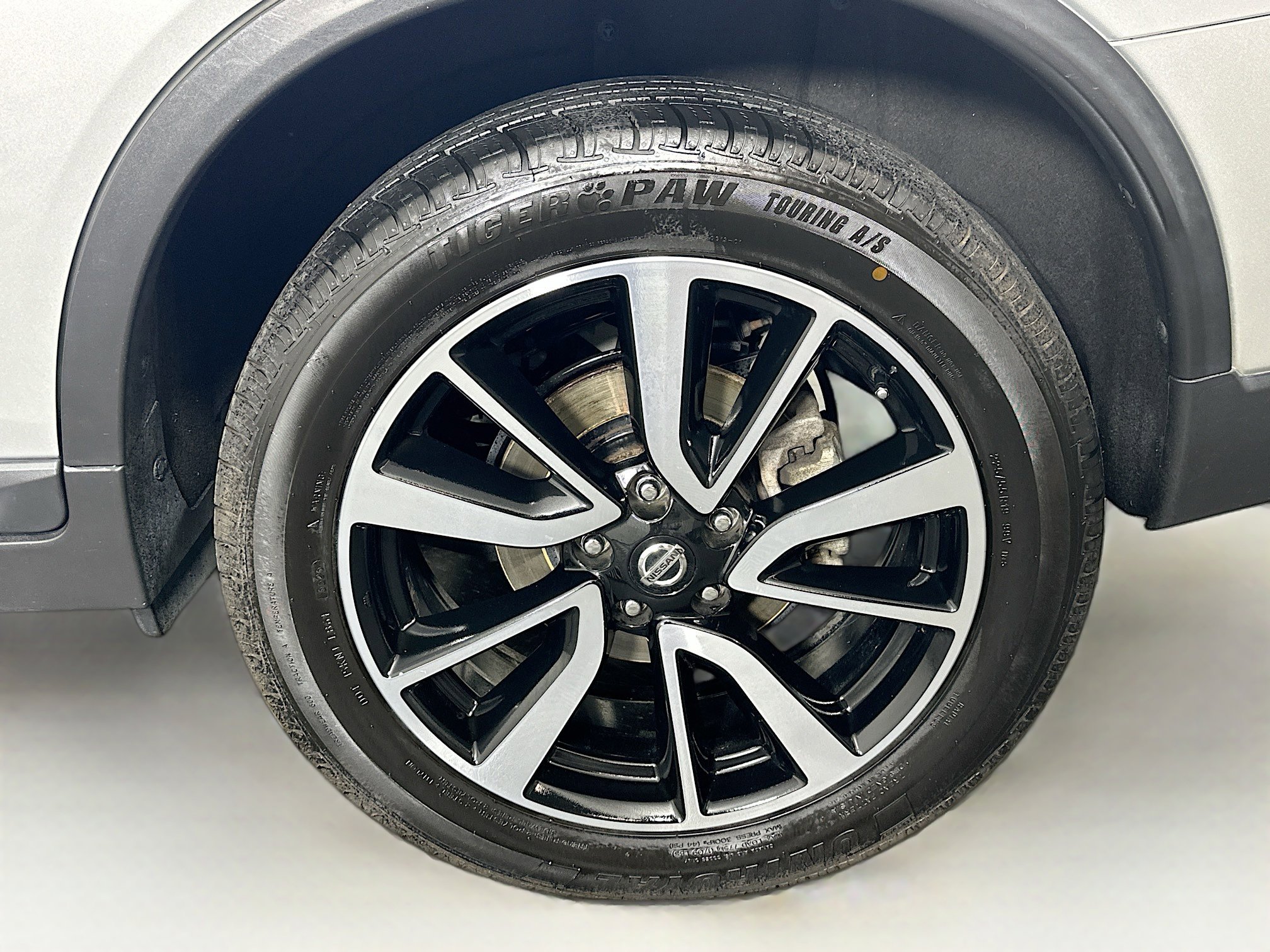 Used 2019 Nissan Rogue SL image 11