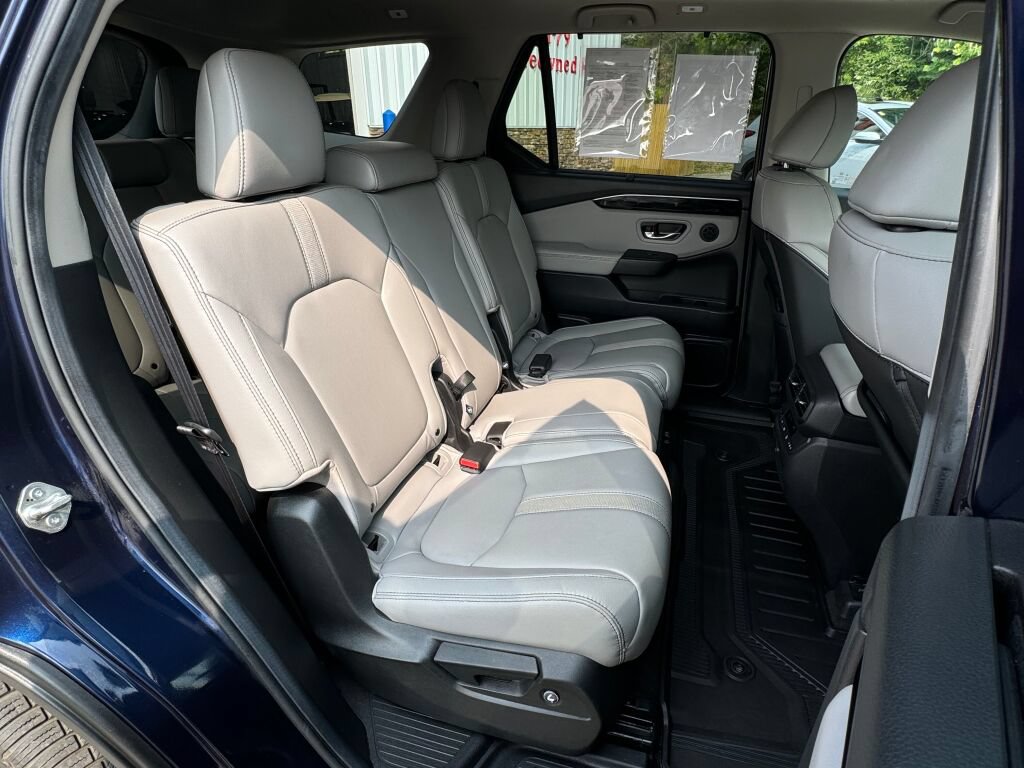Used 2025 Honda Pilot Touring image 20