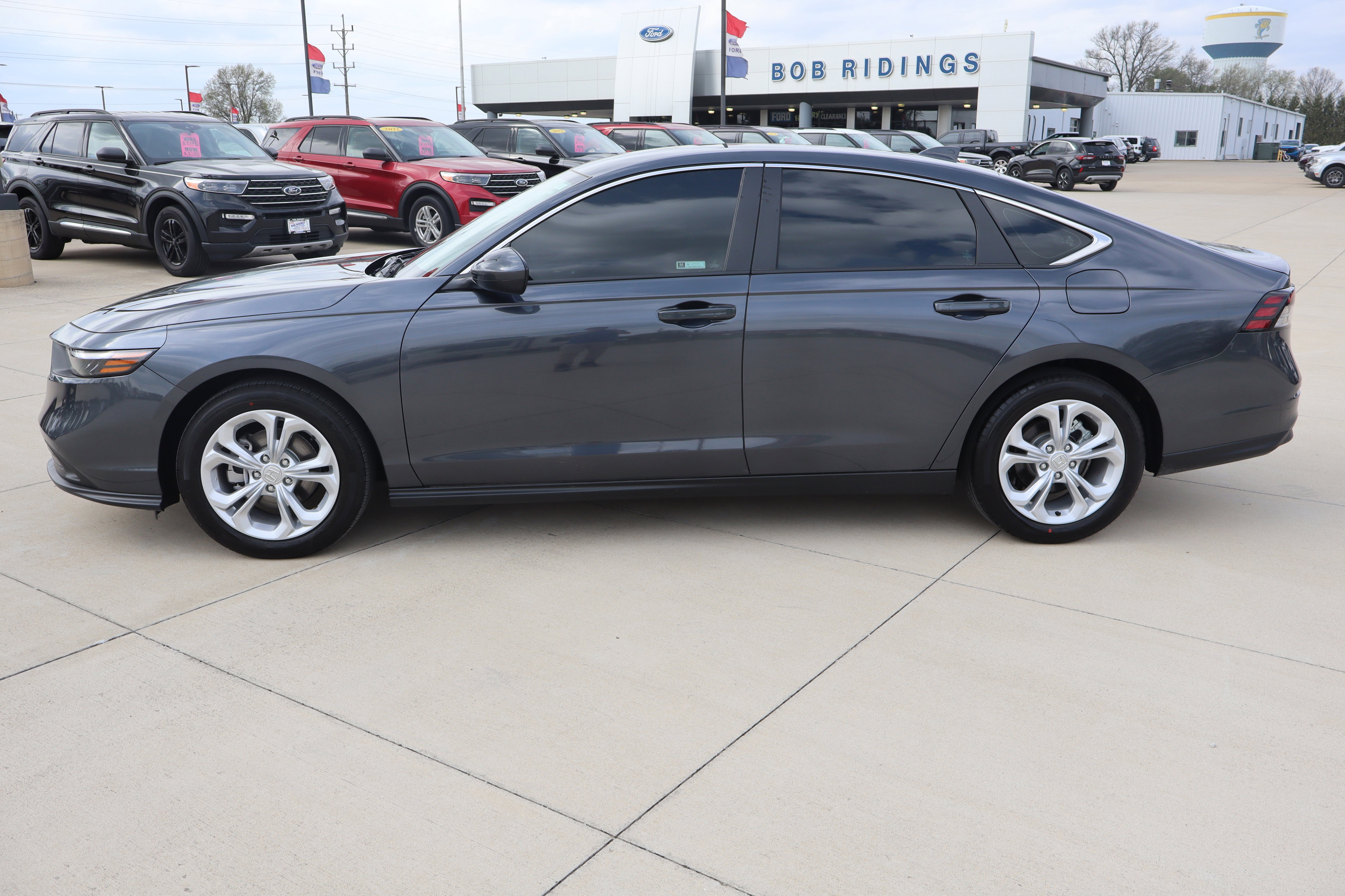 Used 2025 Honda Accord LX image 9