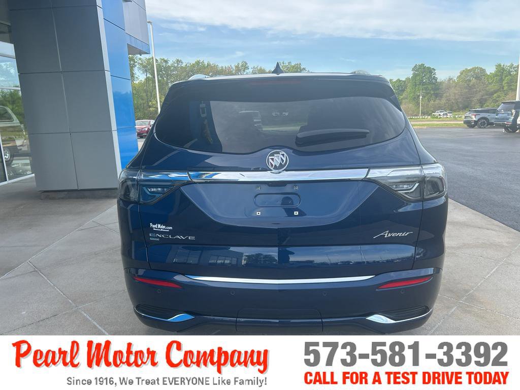 Certified 2023 Buick Enclave Avenir w/ Avenir Technology Package AWD/4WD image 5
