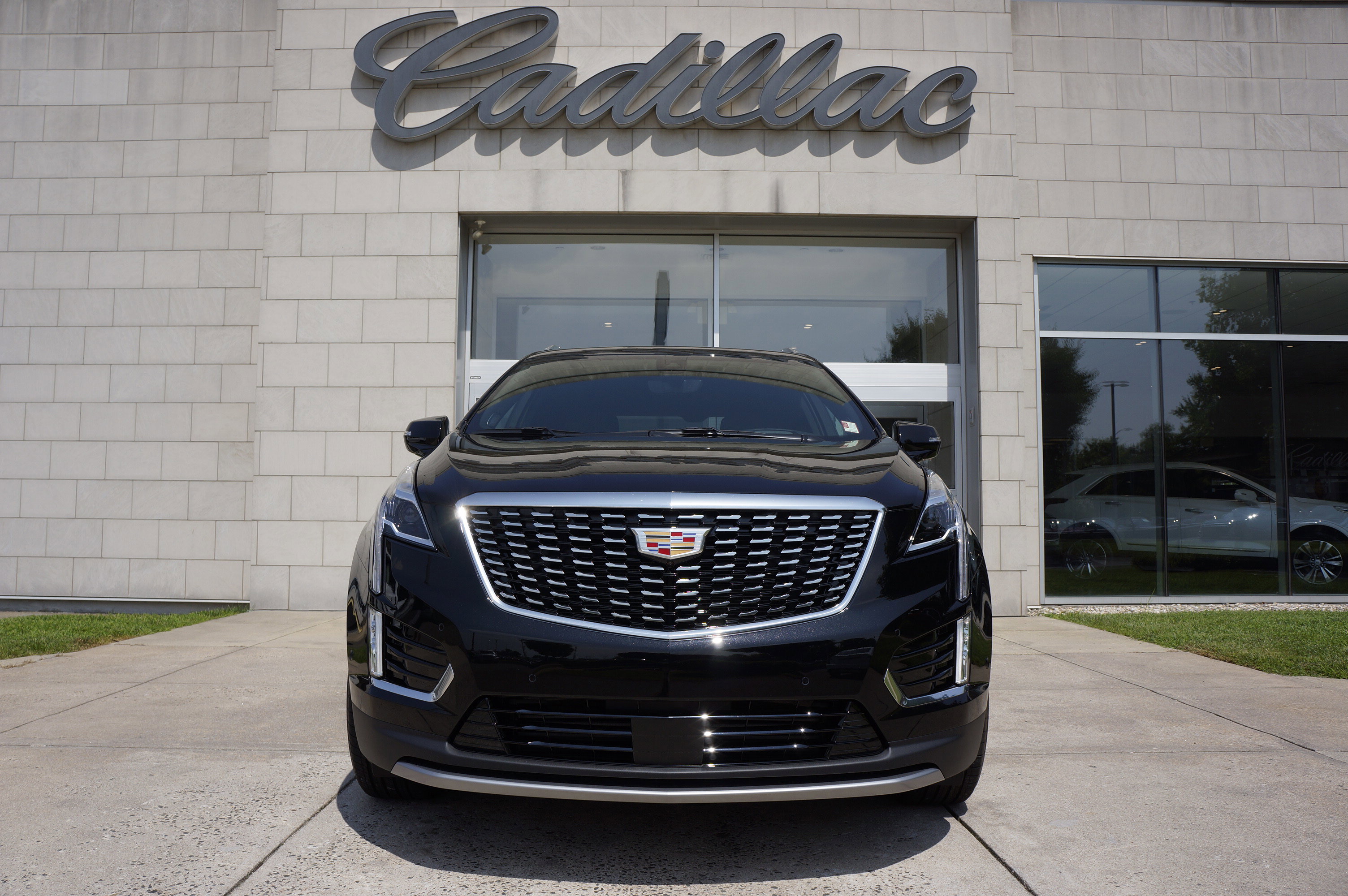 Used 2025 Cadillac XT5 Premium Luxury image 13