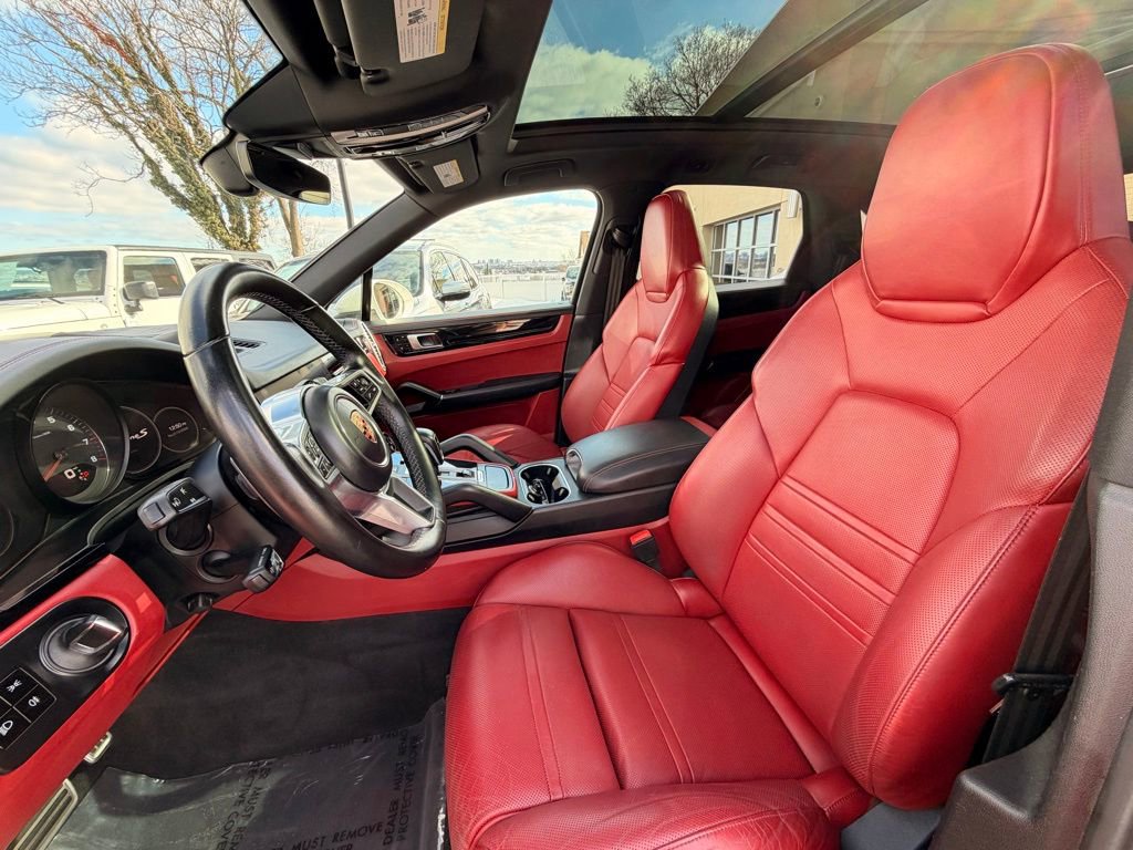Used 2020 Porsche Cayenne S w/ Premium Package Plus image 9