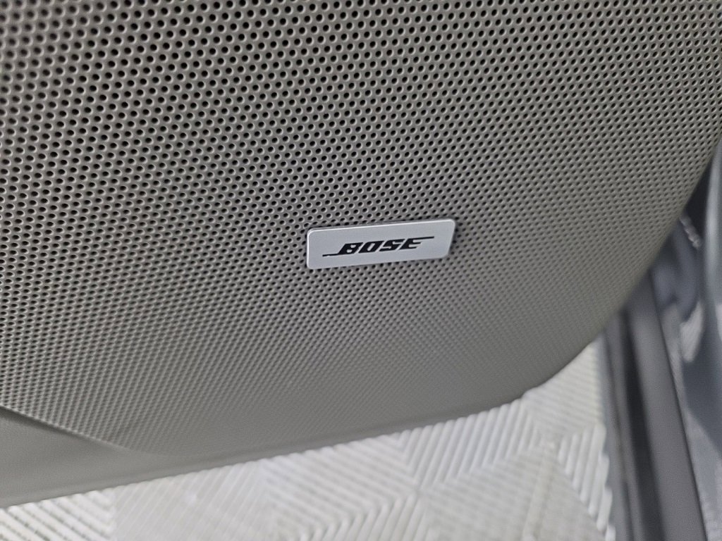 Used 2022 Cadillac XT6 Premium Luxury image 13