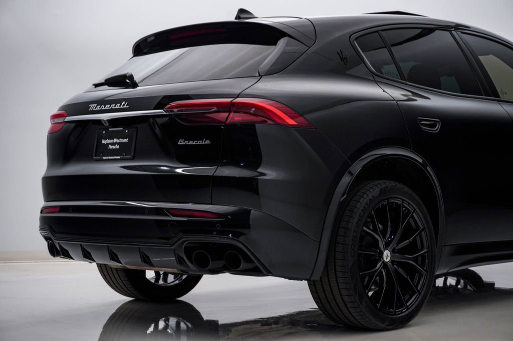 Used 2023 Maserati Grecale Modena AWD/4WD image 12