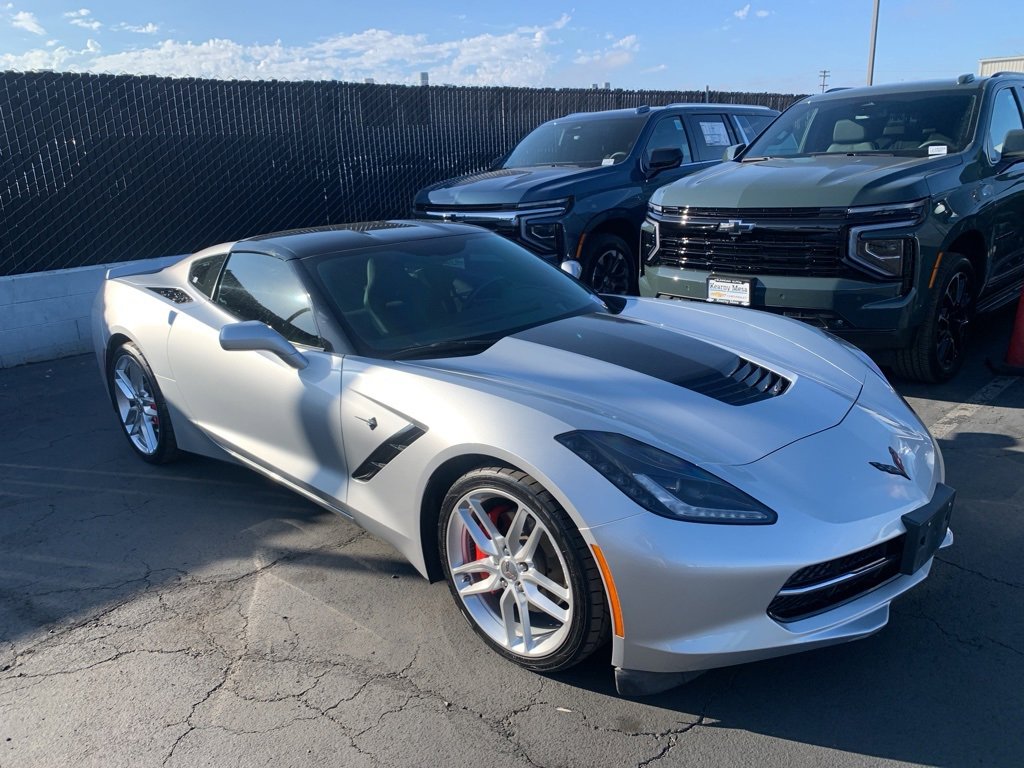 Used 2015 Chevrolet Corvette Stingray Coupe w/ 2LT Preferred Equipment Group image 3