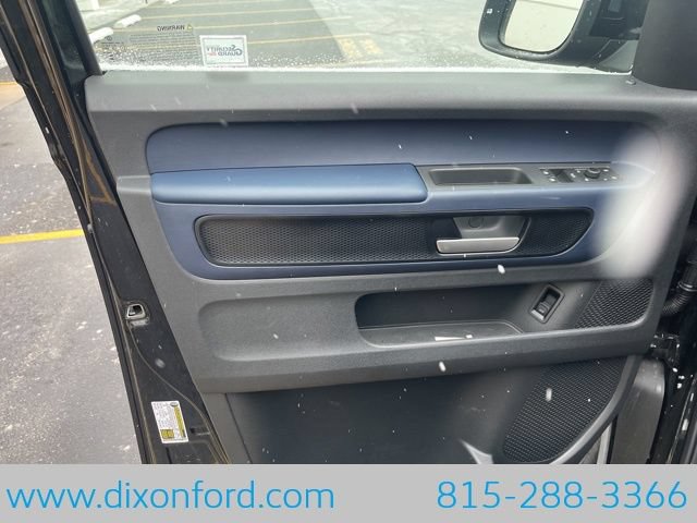 Used 2025 Volkswagen ID. Buzz Pro S RWD image 24