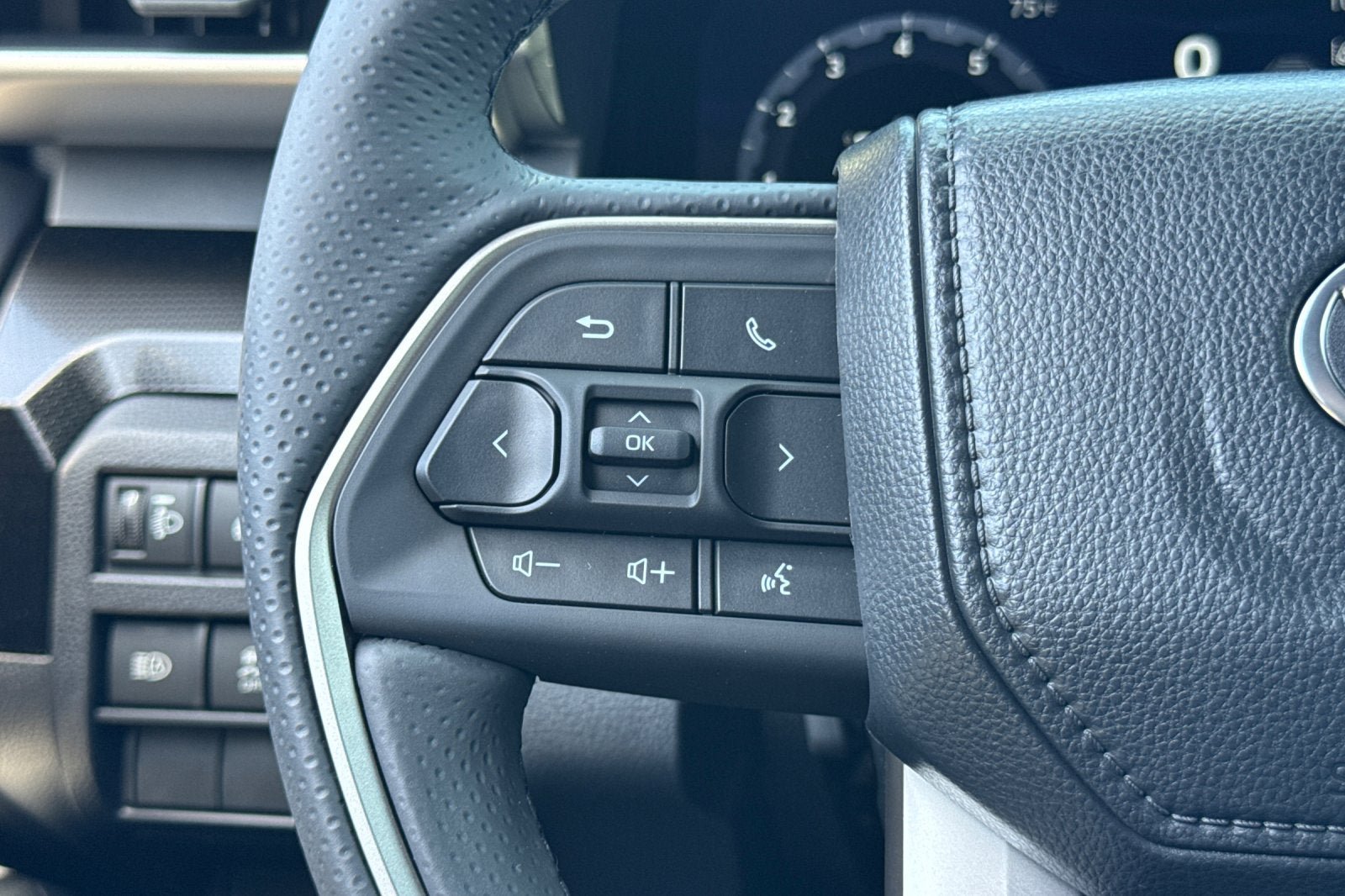New 2026 Toyota 4Runner Limited AWD/4WD image 24