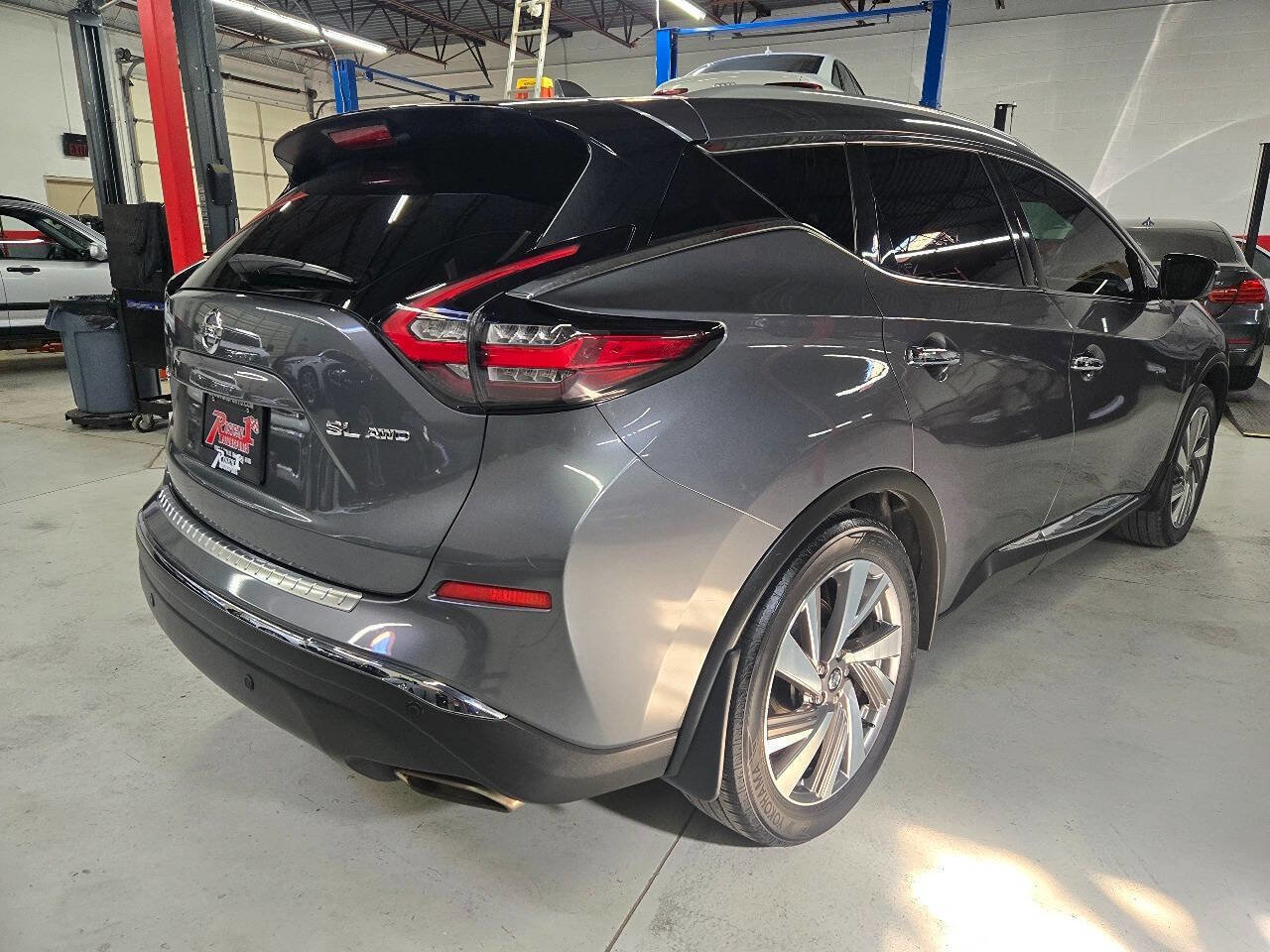 Used 2020 Nissan Murano SL w/ Moonroof Package image 5