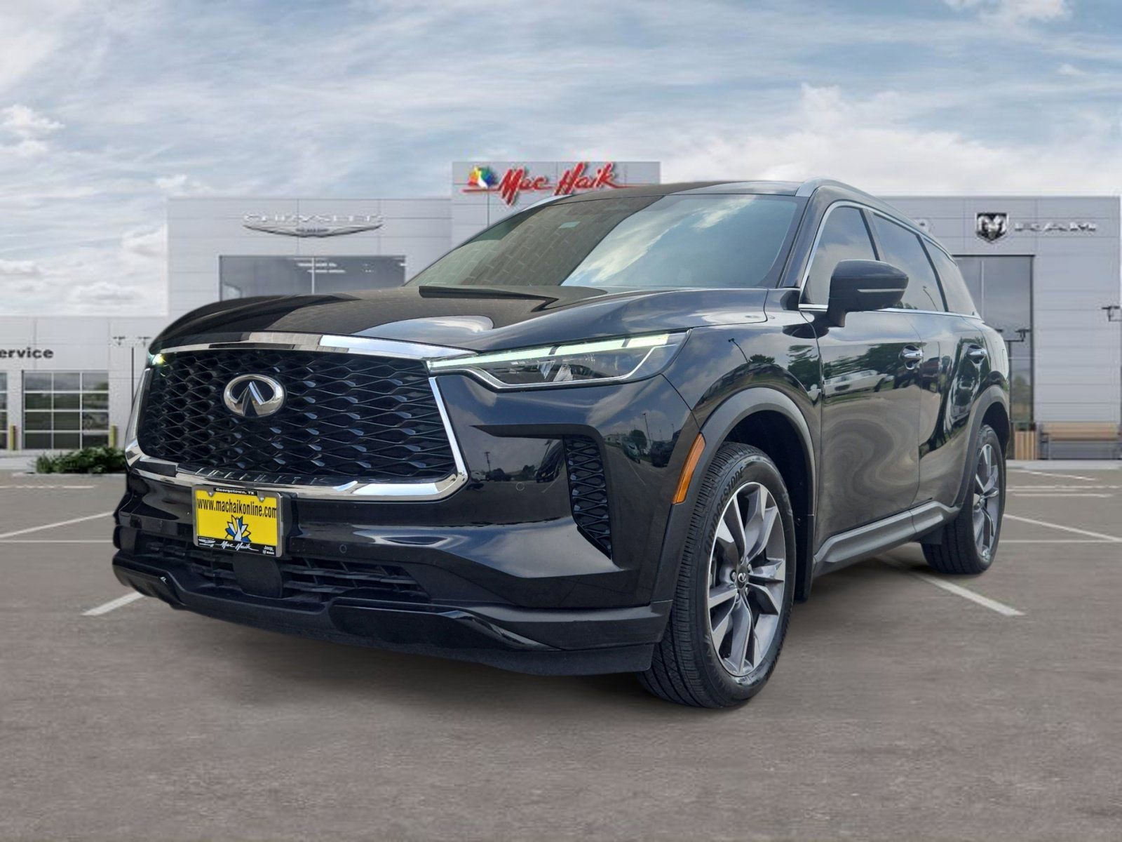 Used 2024 INFINITI QX60 Luxe w/ Performance Audio Package FWD image 1