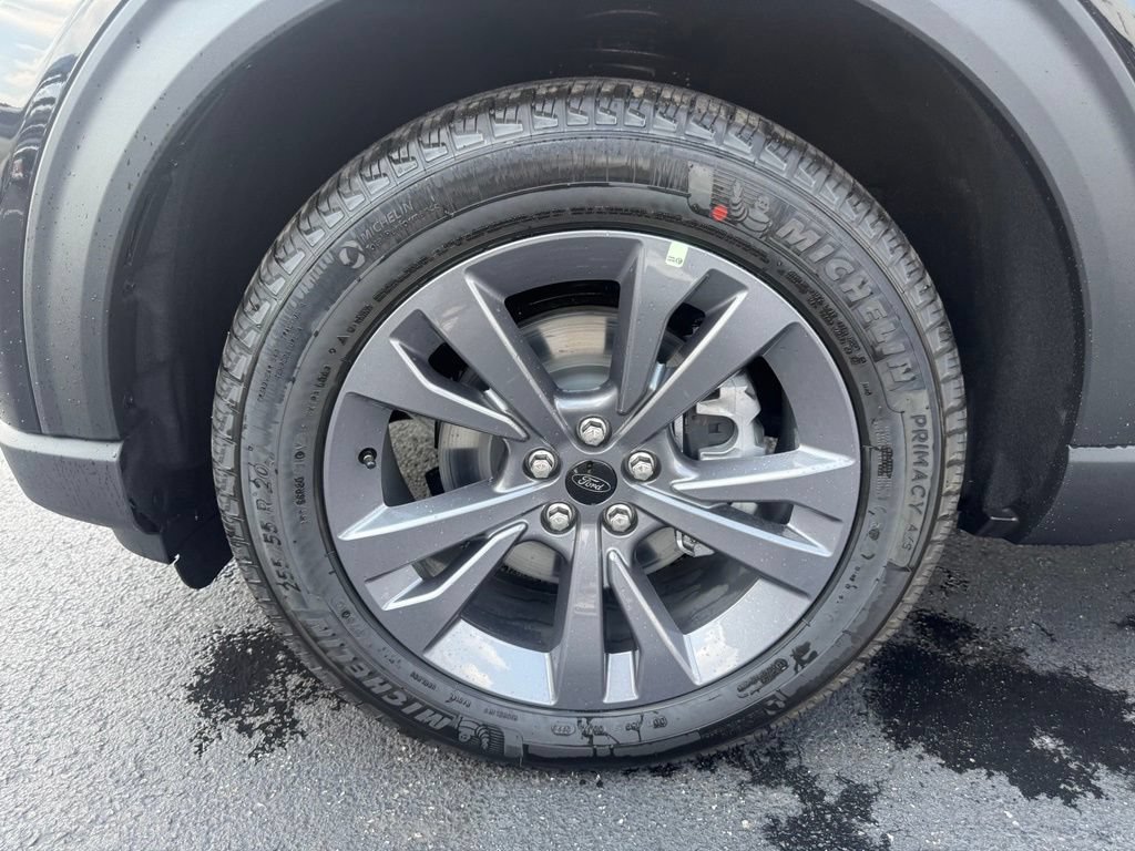 New 2026 Ford Explorer Active w/ Active Comfort Package AWD/4WD image 11