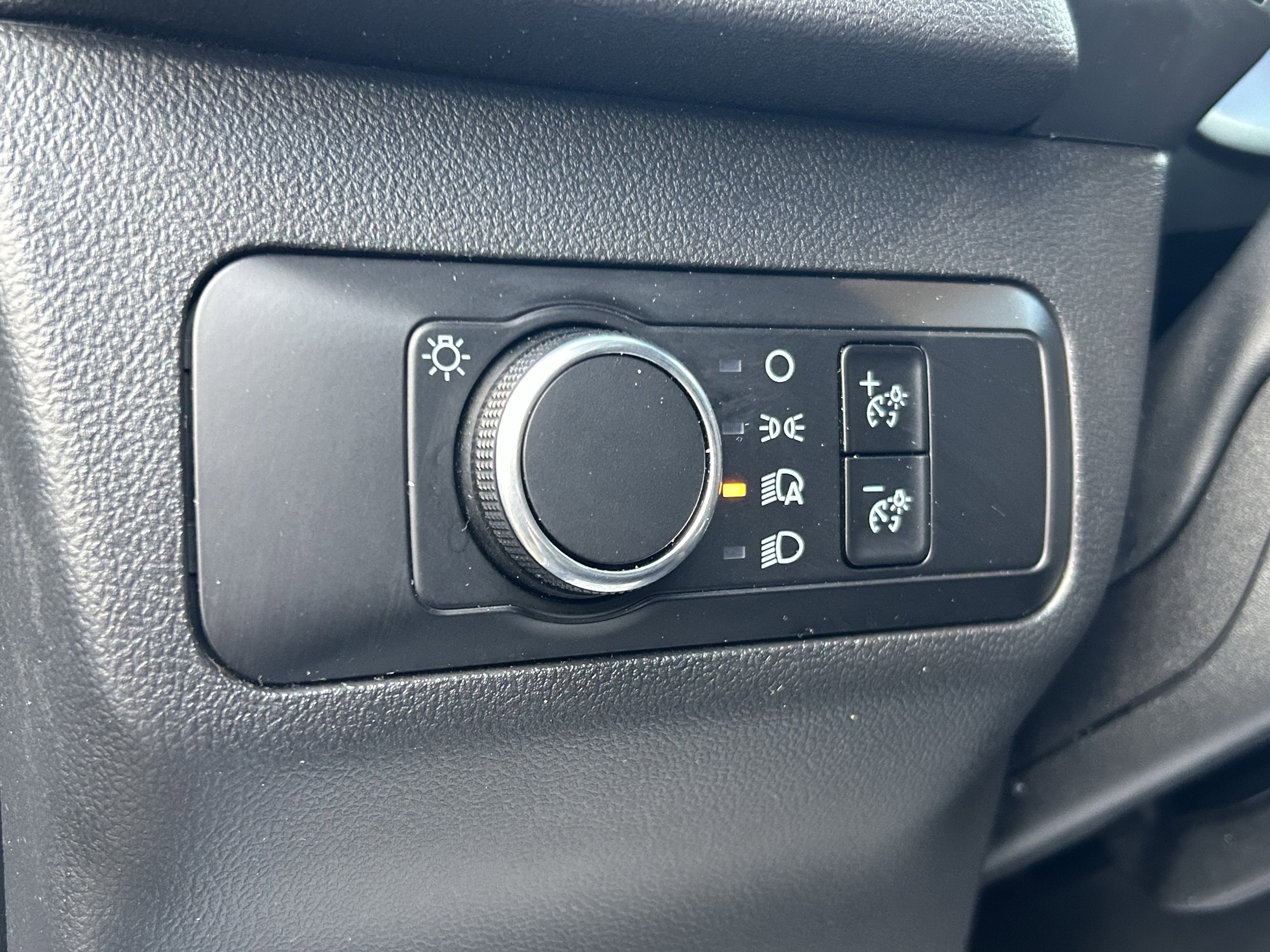Used 2025 Ford Escape ST-Line AWD/4WD image 16