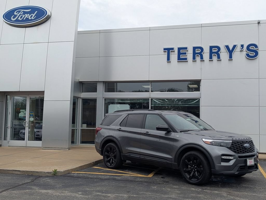 Used 2024 Ford Explorer ST-Line w/ Class IV Trailer Tow Package AWD/4WD image 1