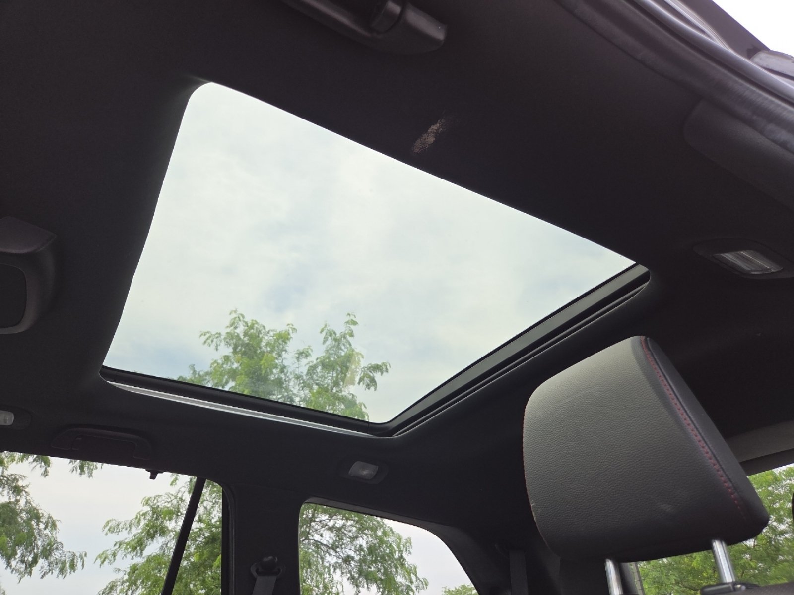 Certified 2021 Honda Pilot Black Edition image 5