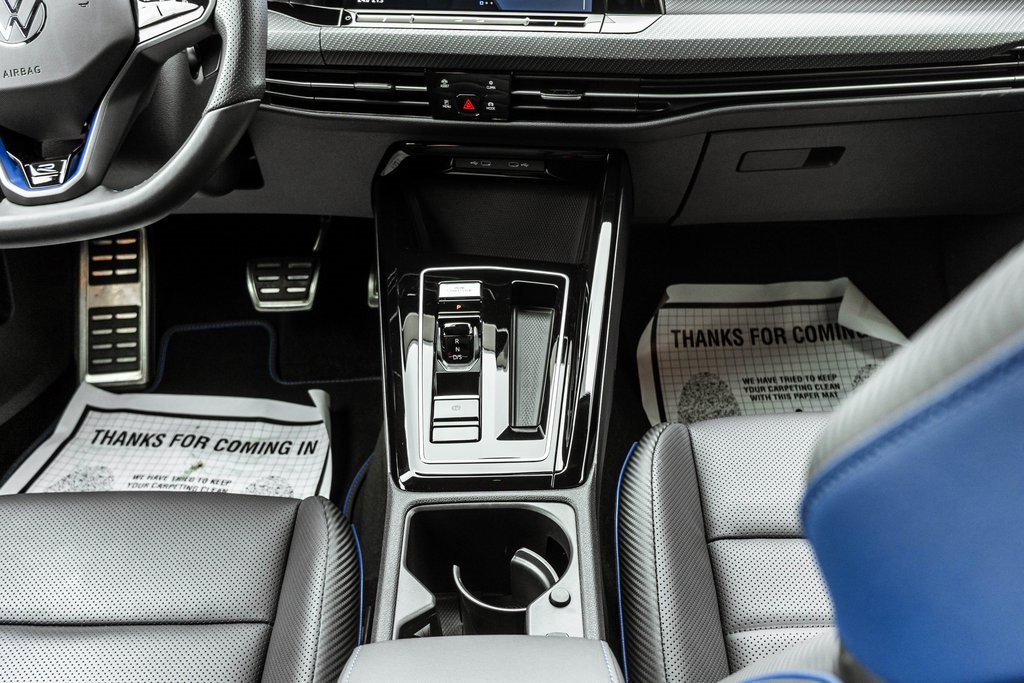 Used 2024 Volkswagen Golf R 2.0T image 12