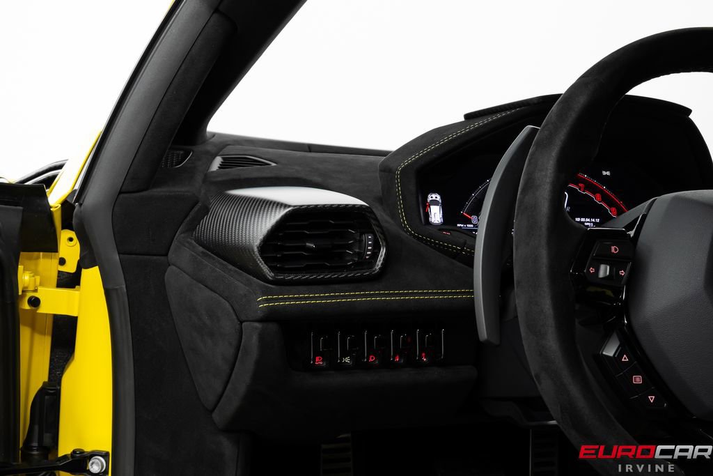 Used 2022 Lamborghini Huracan STO RWD image 31