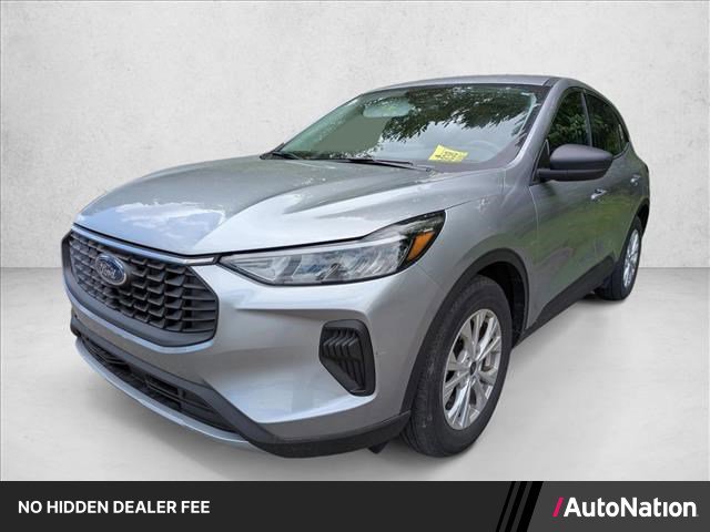 Used 2023 Ford Escape Active w/ Cold Weather Package FWD image 1